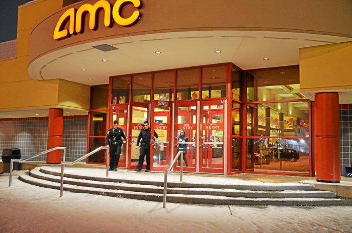 AMC Star Gratiot 15 - Main Entrance (newer photo)
